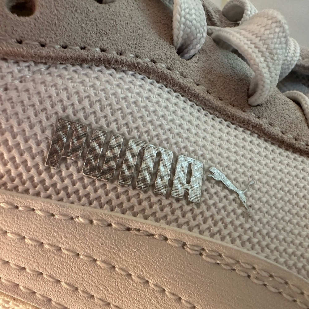Puma White and Gray Sneakers NWOT -never worn - Picture 6 of 9